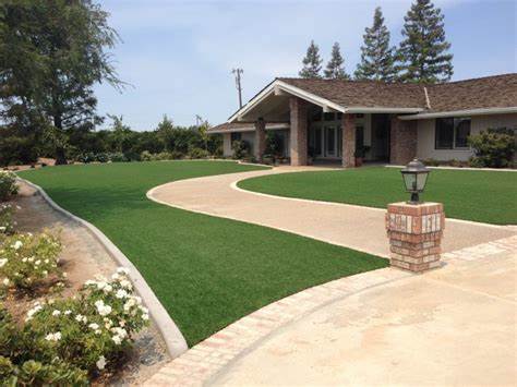 5 Tips To Use Artificial Grass For Office Buildings In San Diego